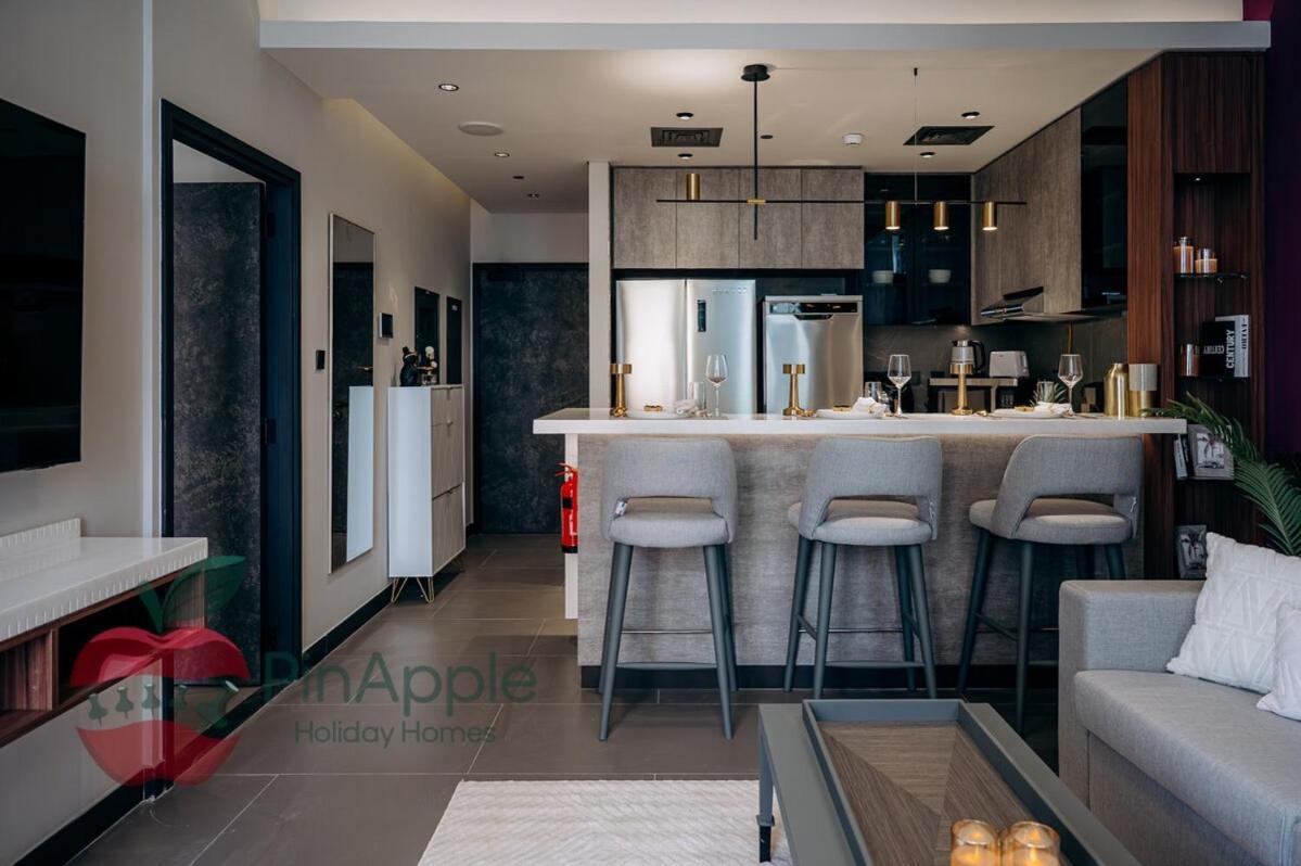 Mbl Royal Life In Jlt 1br Lux Facilities Apartment Dubai