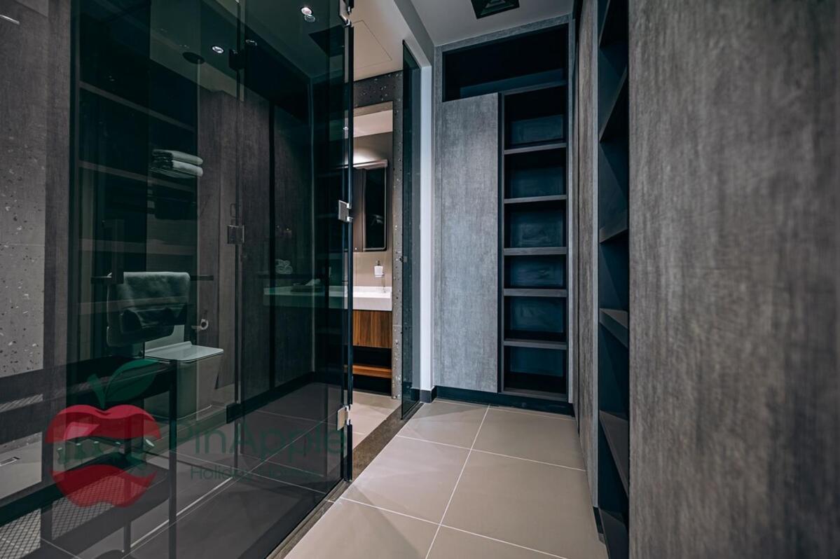 Mbl Royal Life In Jlt 1br Lux Facilities
