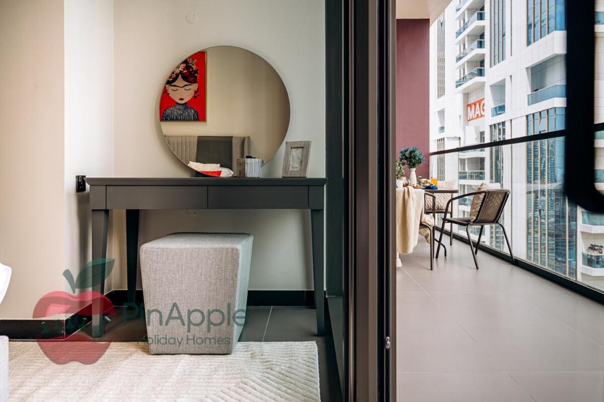 Mbl Royal Life In Jlt 1br Lux Facilities *