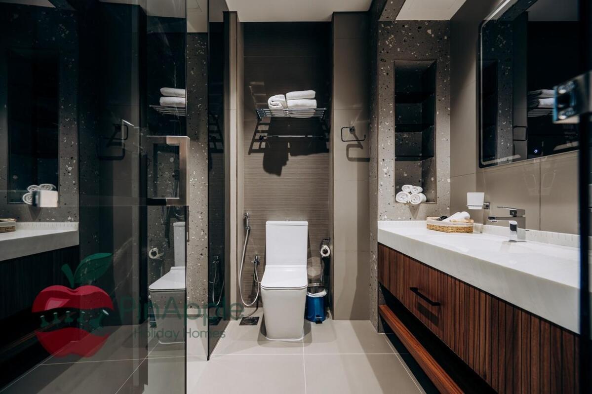 Apartment Mbl Royal Life In Jlt 1br Lux Facilities