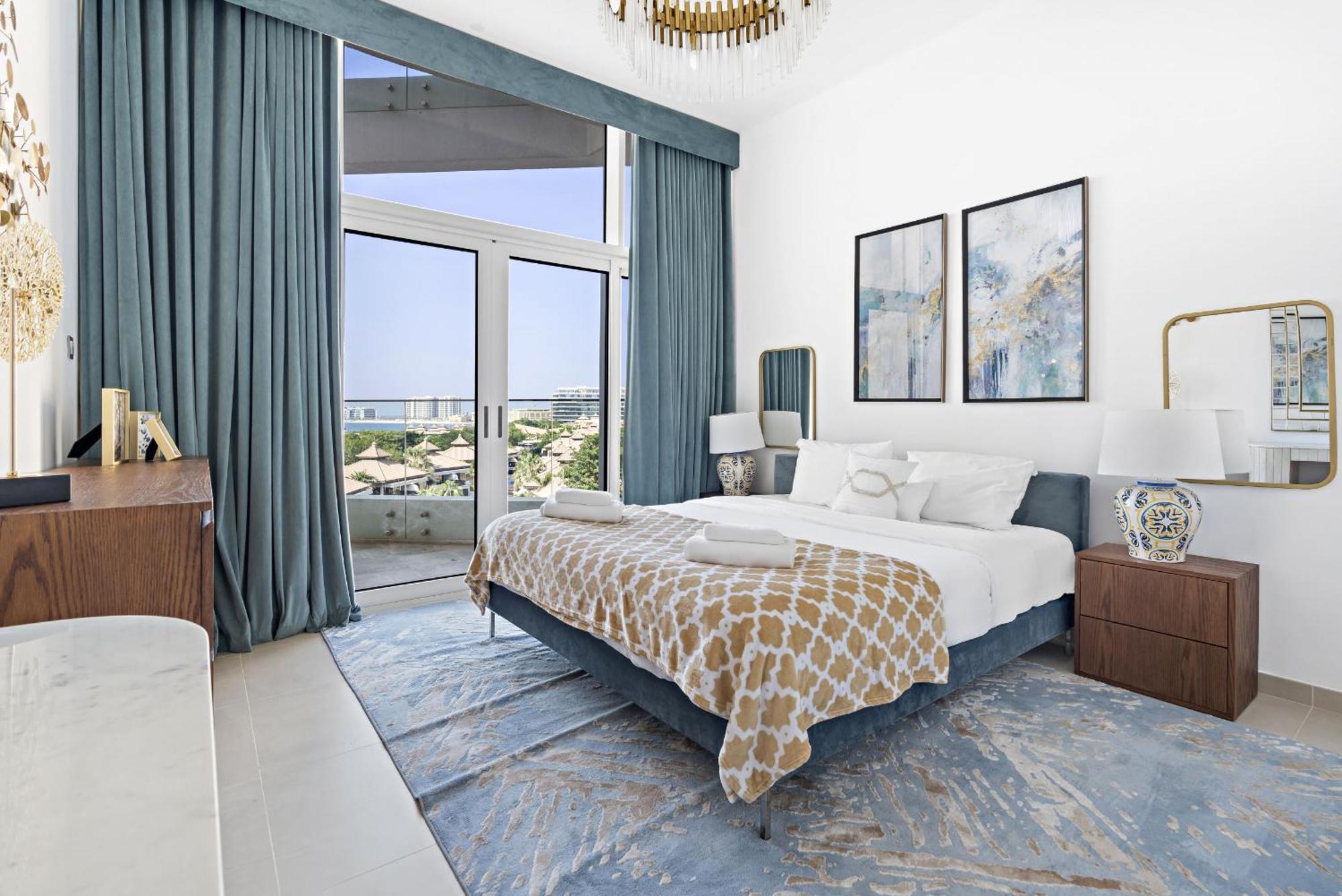 Vayk - Stunning 2 Bedroom With Sea View & Access Apartment