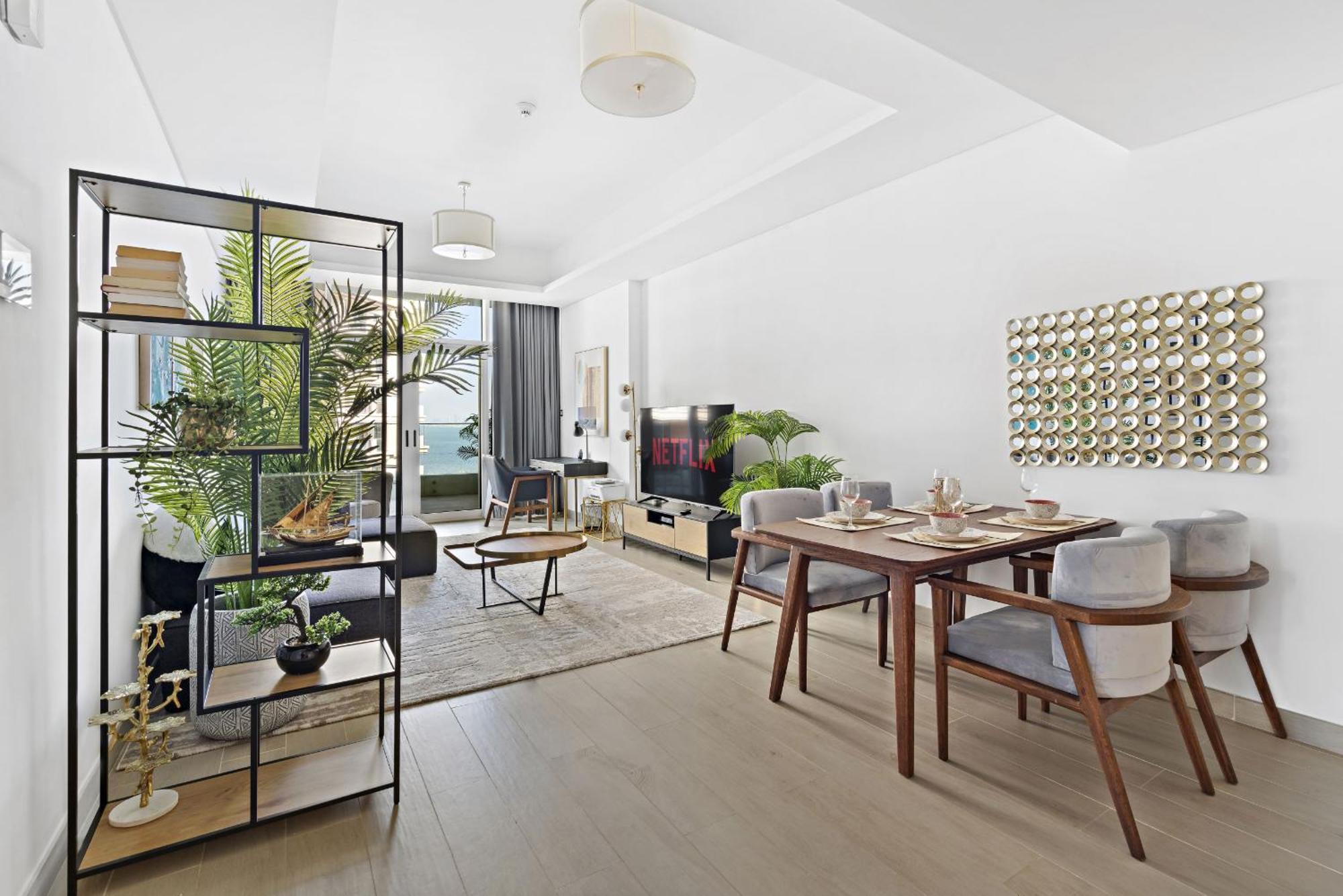 Apartment Vayk - Stunning 2 Bedroom With Sea View & Access