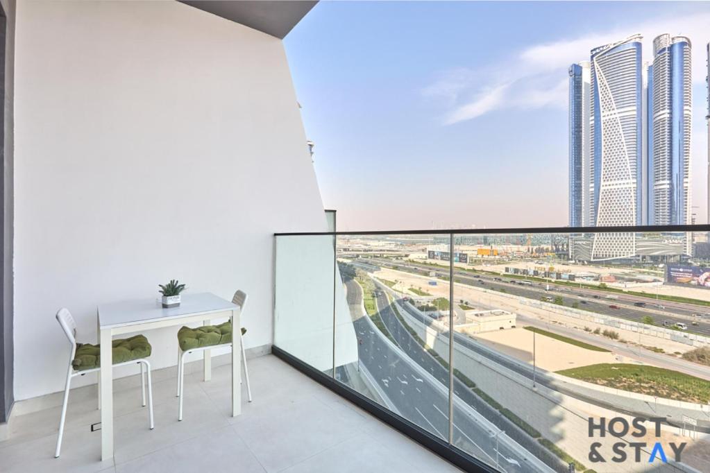 Cozy In Binghatti Canal - Close To Downtown