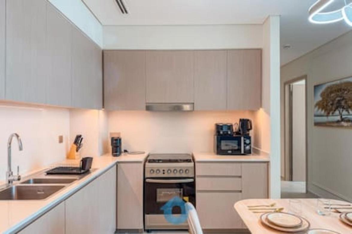 Likehome 5603grande Tower 2br In Downtown Dubai