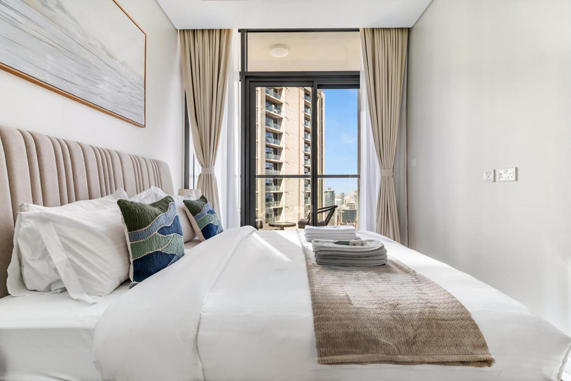 Apartment Luxury 3br With Balcony & Views, Aykon Tower *