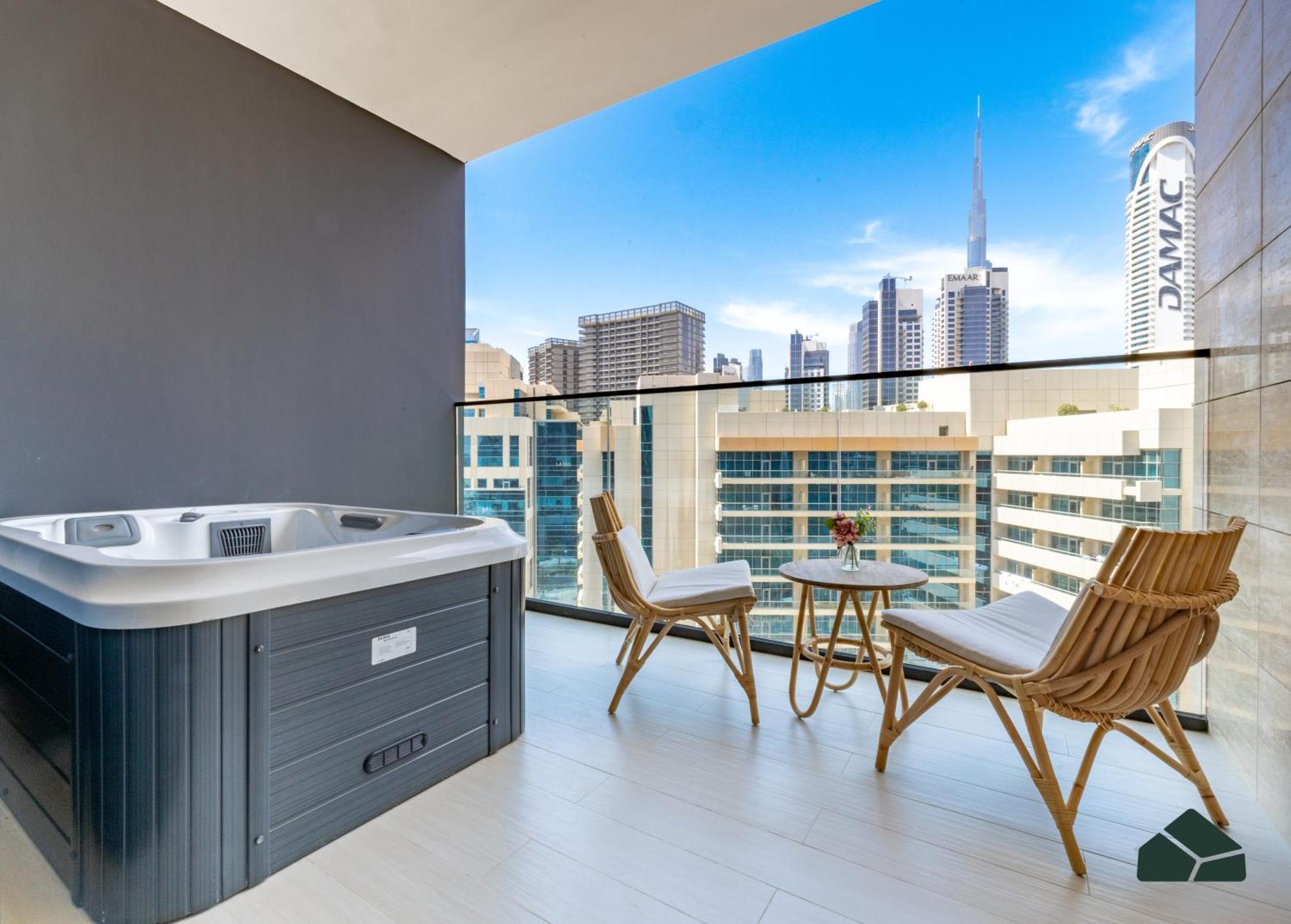 Premium With Partial Burj View By Bms *