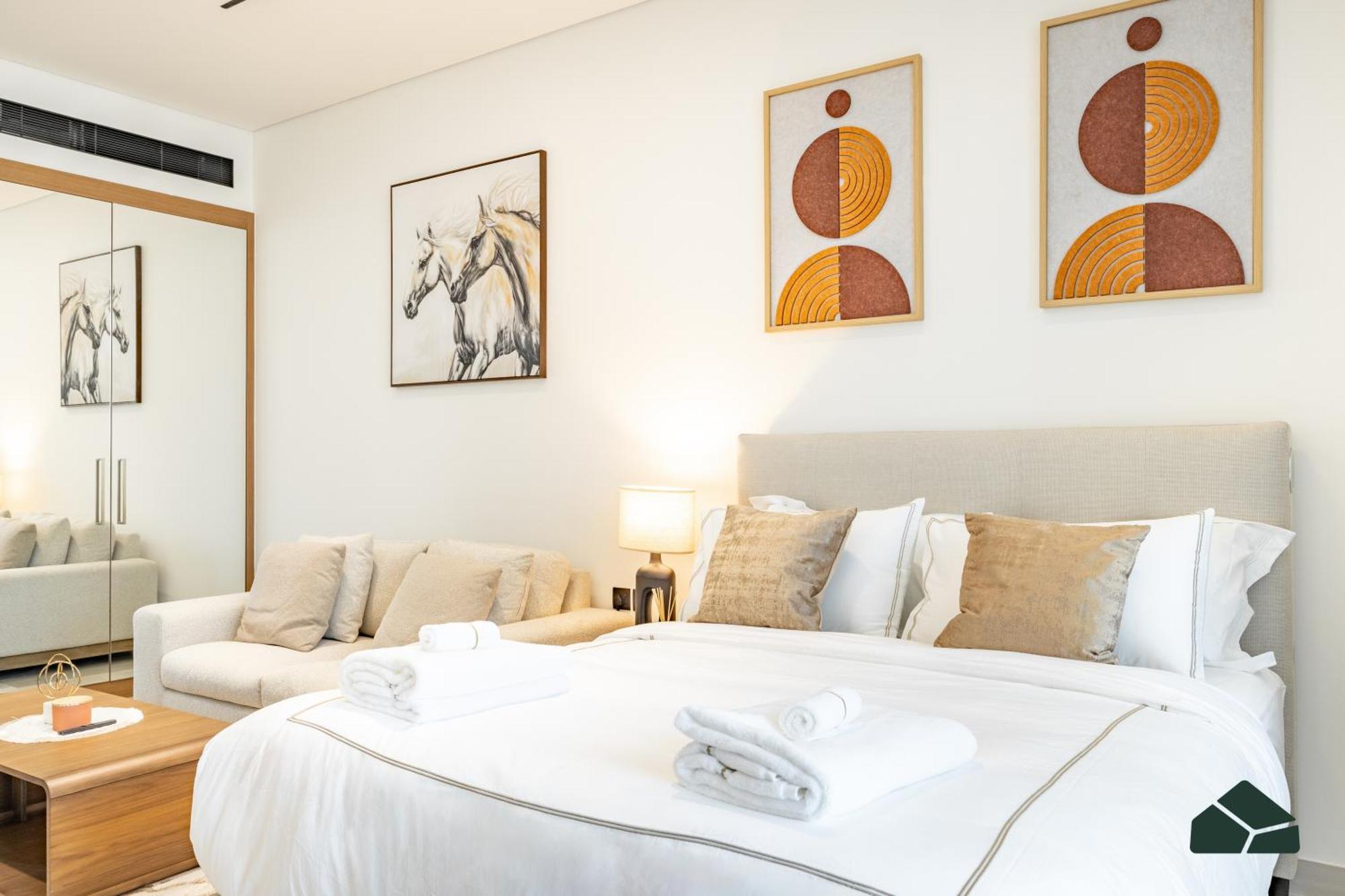 Premium With Partial Burj View By Bms Apartment Dubai
