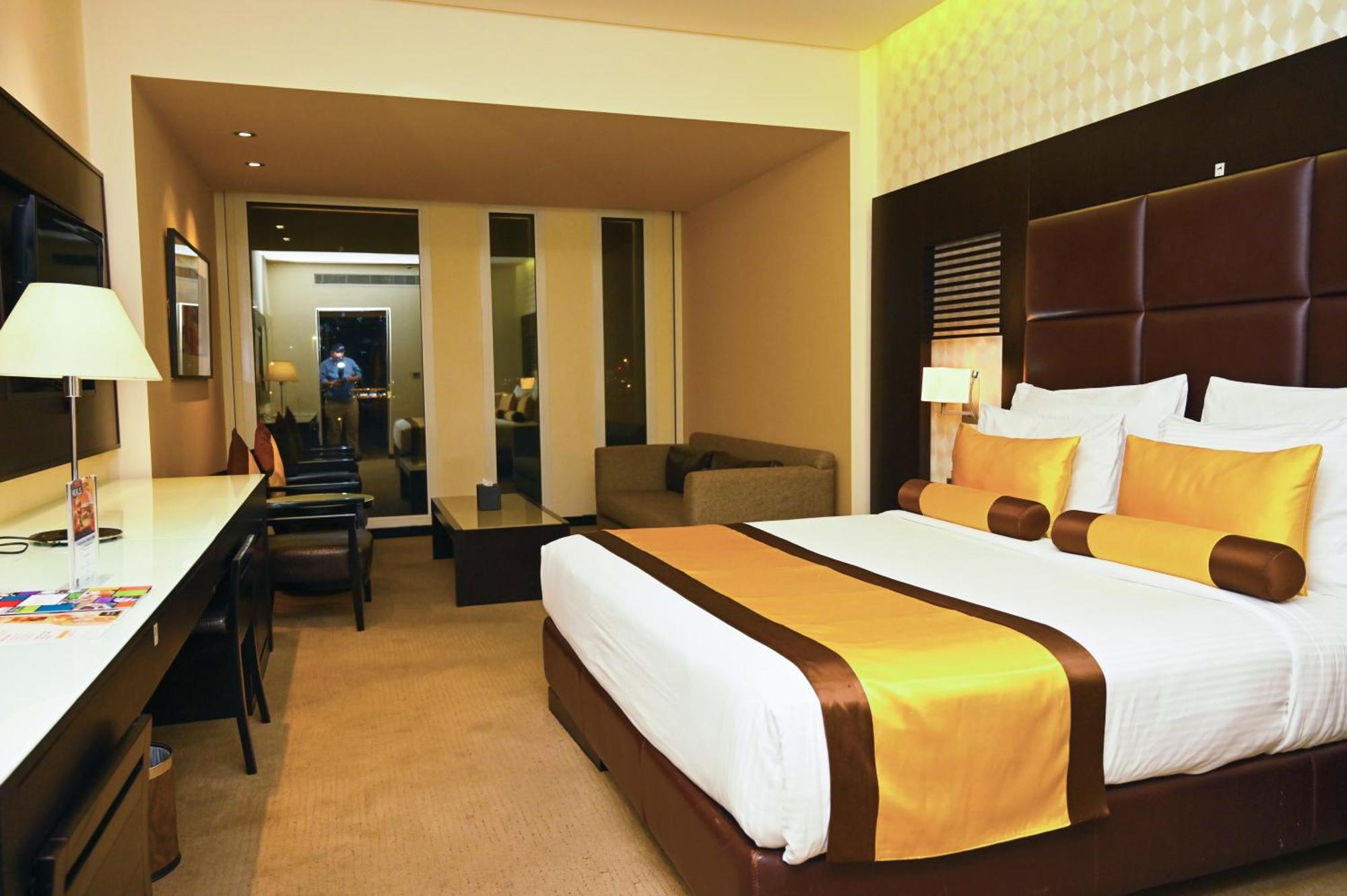 Hues Boutique 4* Dubai