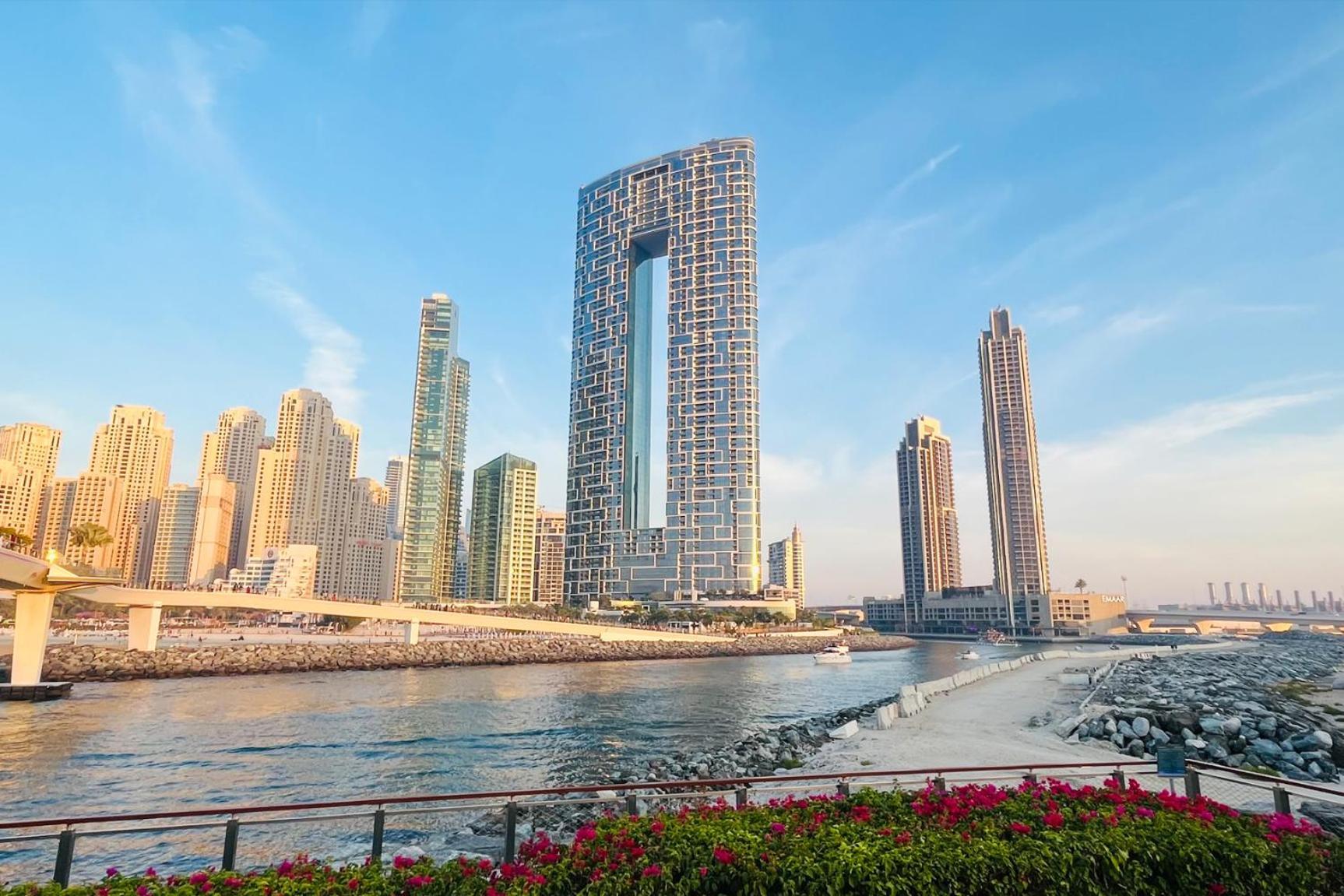 Livbnb - Stunning 1b With Marina View And Access Dubai