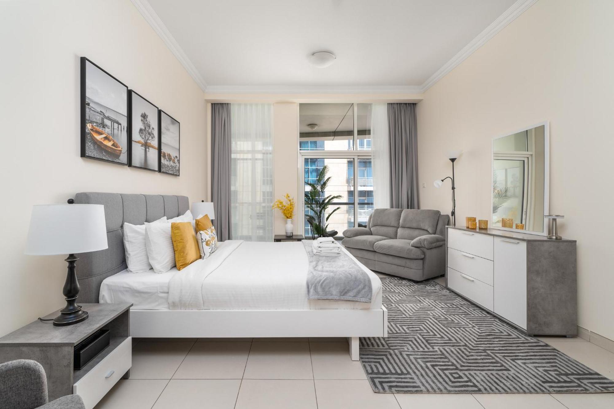 Spacious 2-bedroom At Missoni, Steps From Canal, Business Bay *