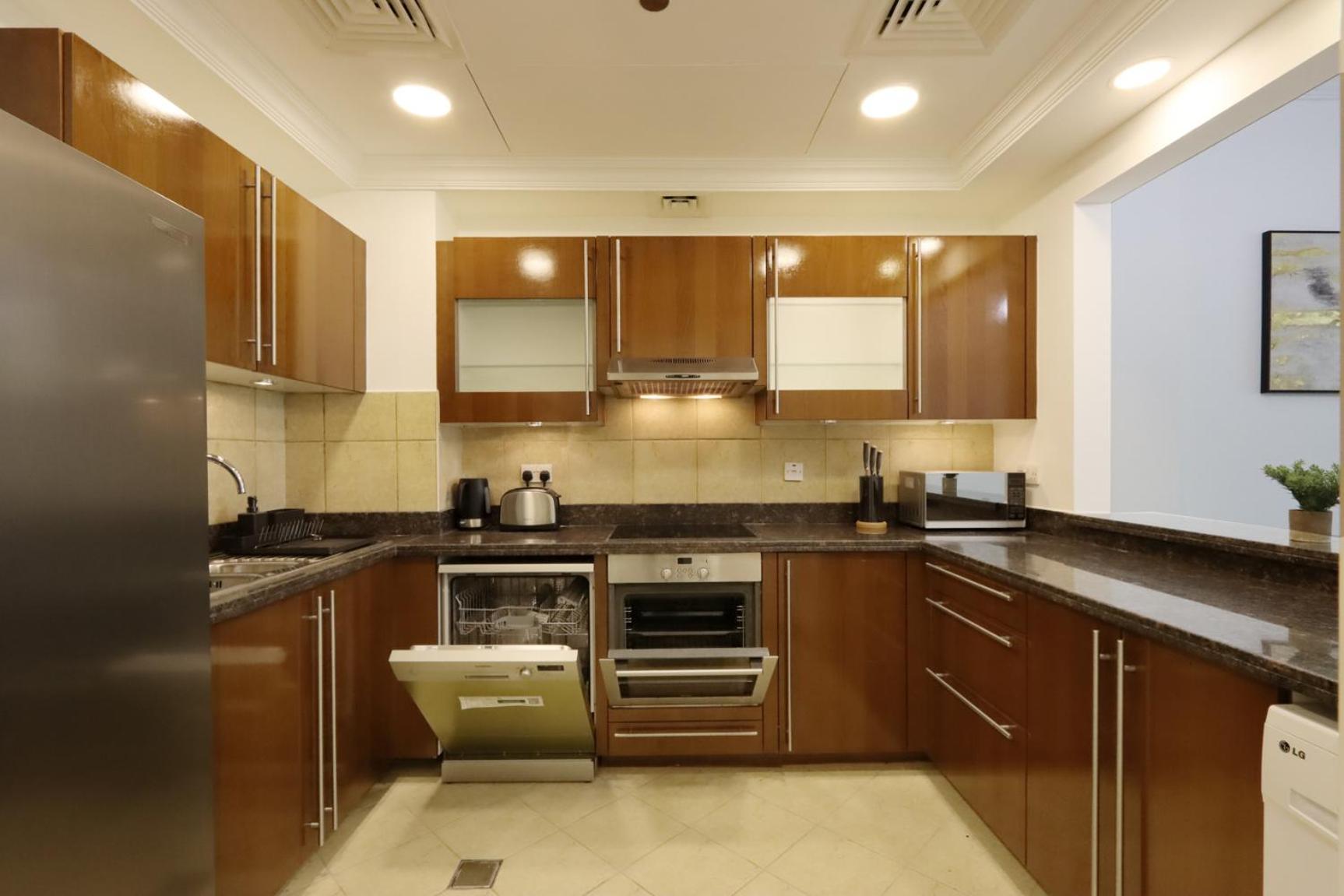Livbnb - 1br Haven In Golden Mile Dubai