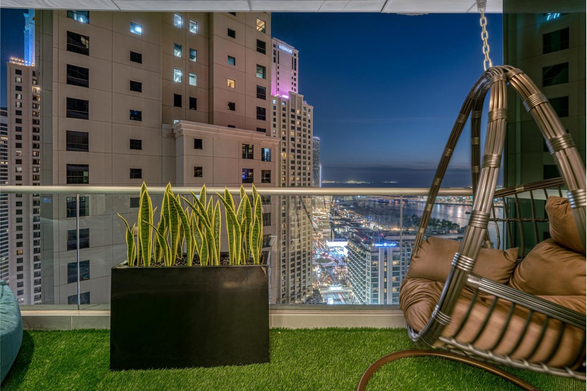 Jbr Grande Living - Stunning Sea View, Pool & Gym
