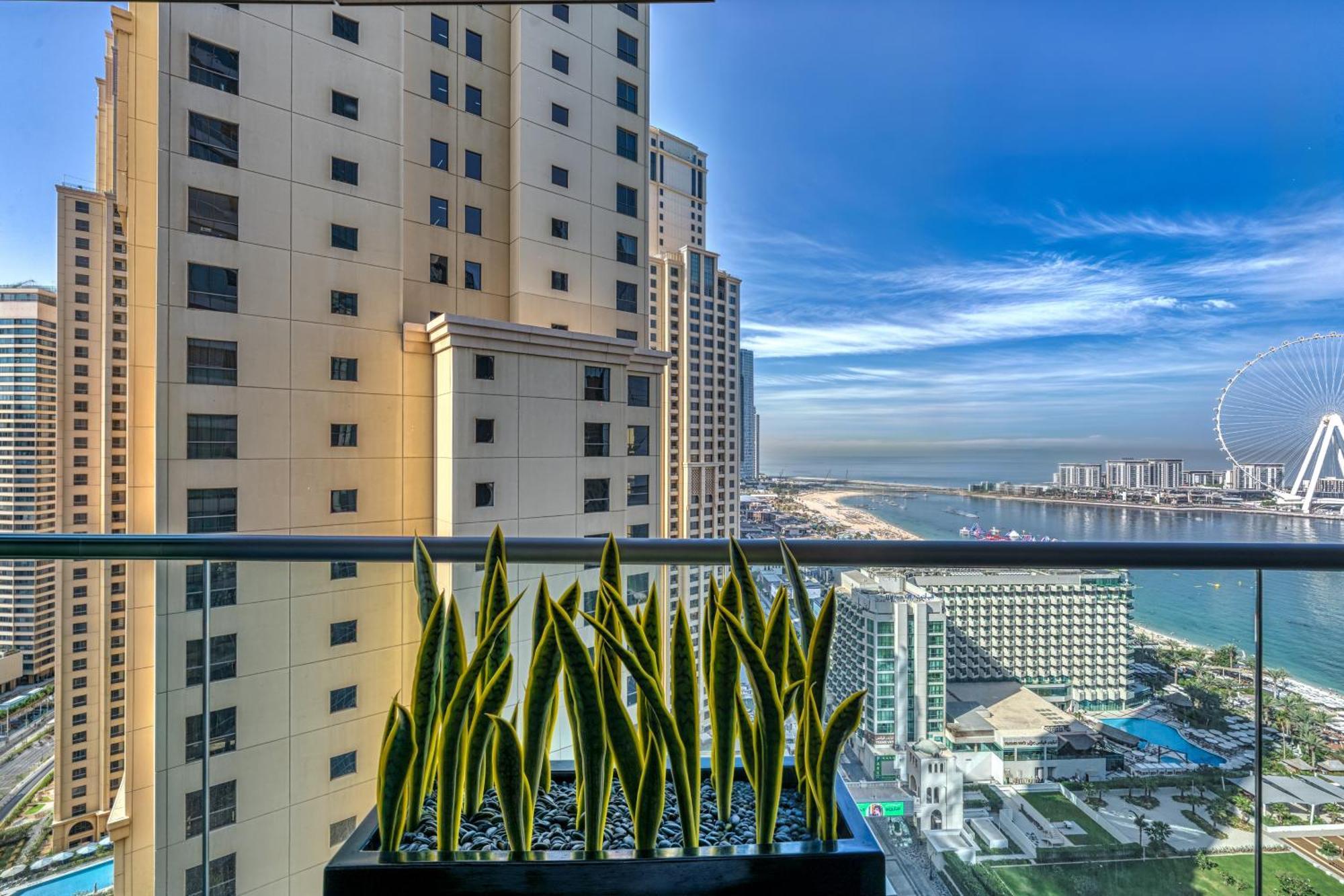 Jbr Grande Living - Stunning Sea View, Pool & Gym Dubai