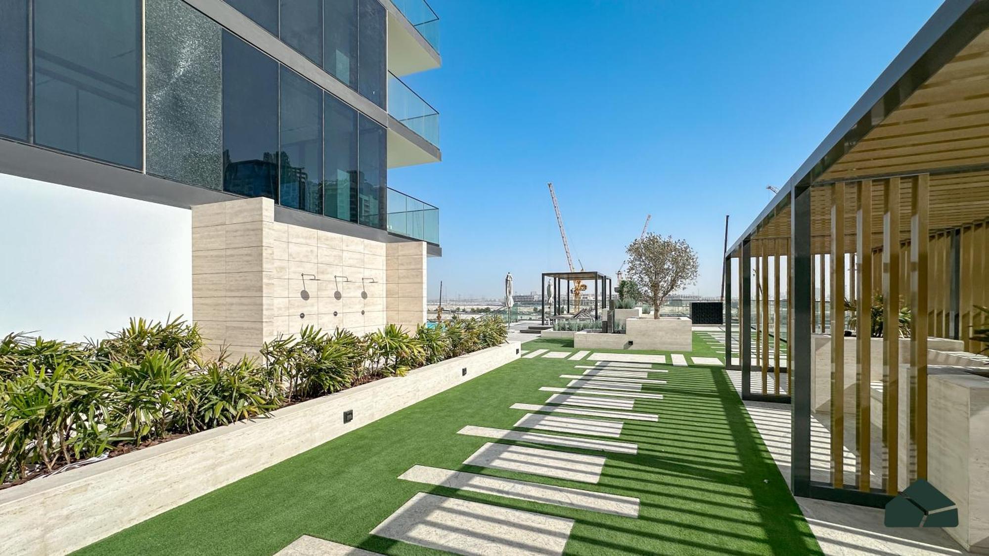 Premium With Partial Burj View By Bms Apartment