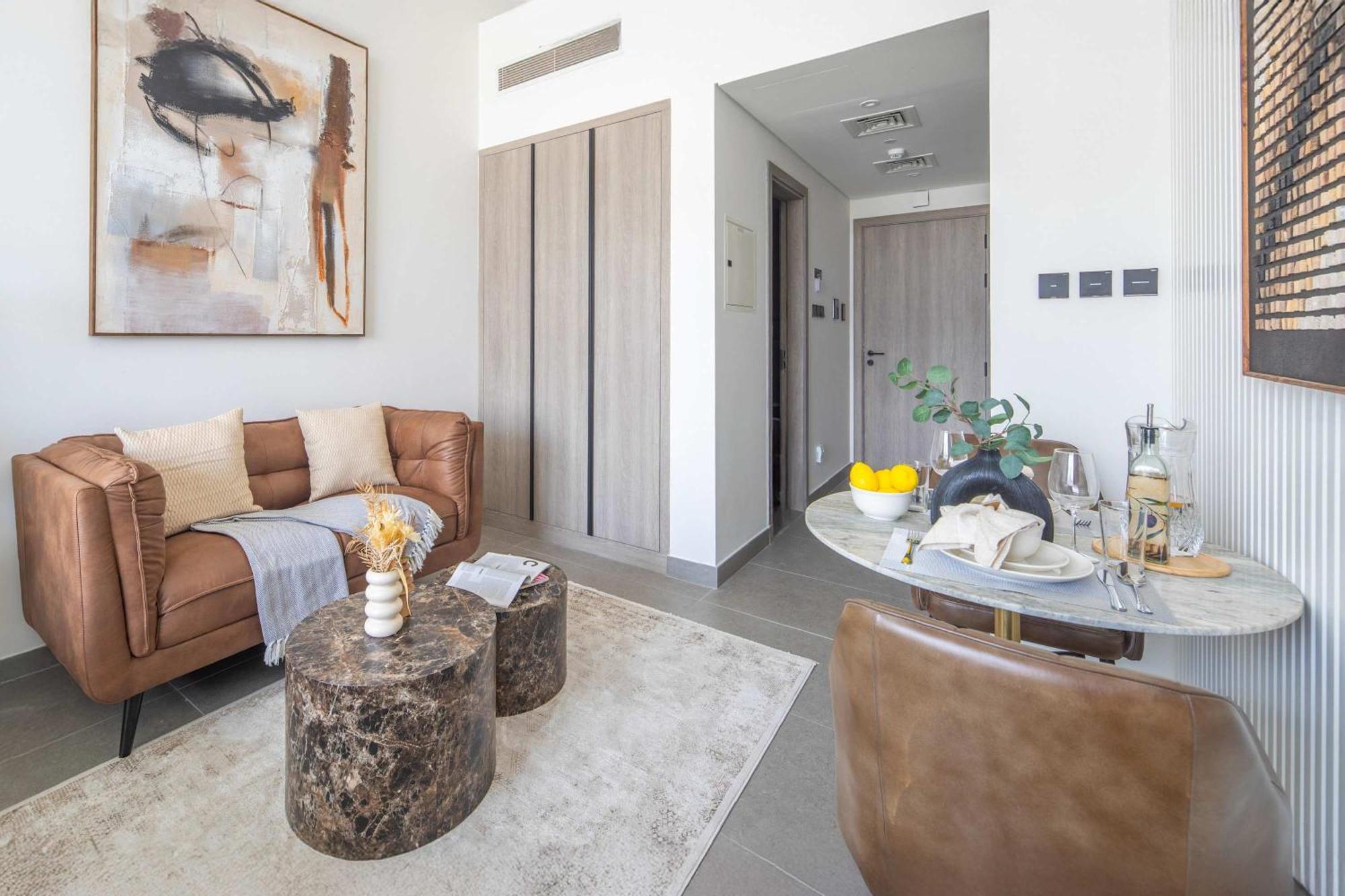 Frank Porter - Oxford Terraces * Dubai