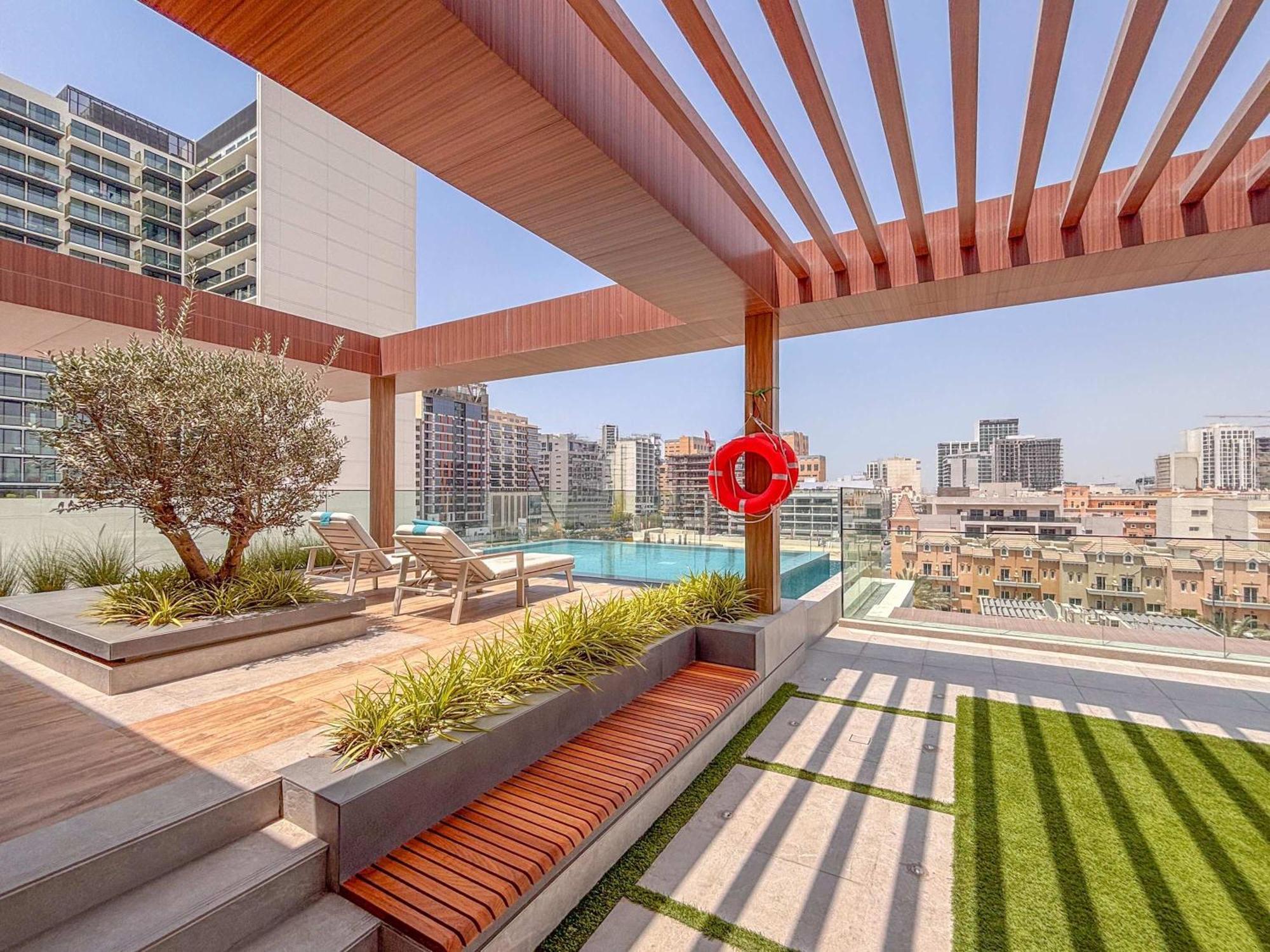 Frank Porter - Oxford Terraces Dubai