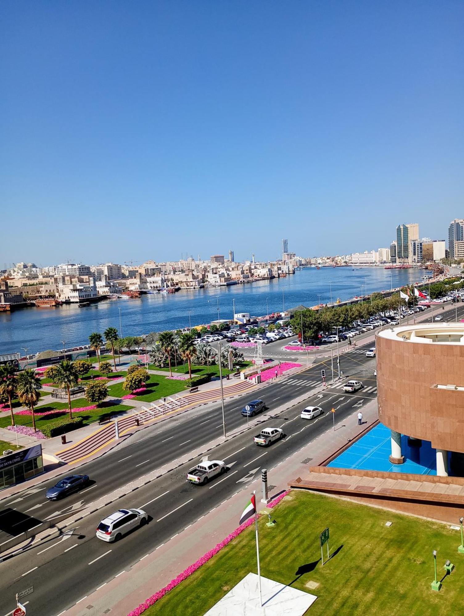 Bed & Breakfast Wow Amazing Burjkhalifa,sea,sunset,ship,park View,only Male Hostel-airport,metro,mall,golf,bus,park Near Dubai