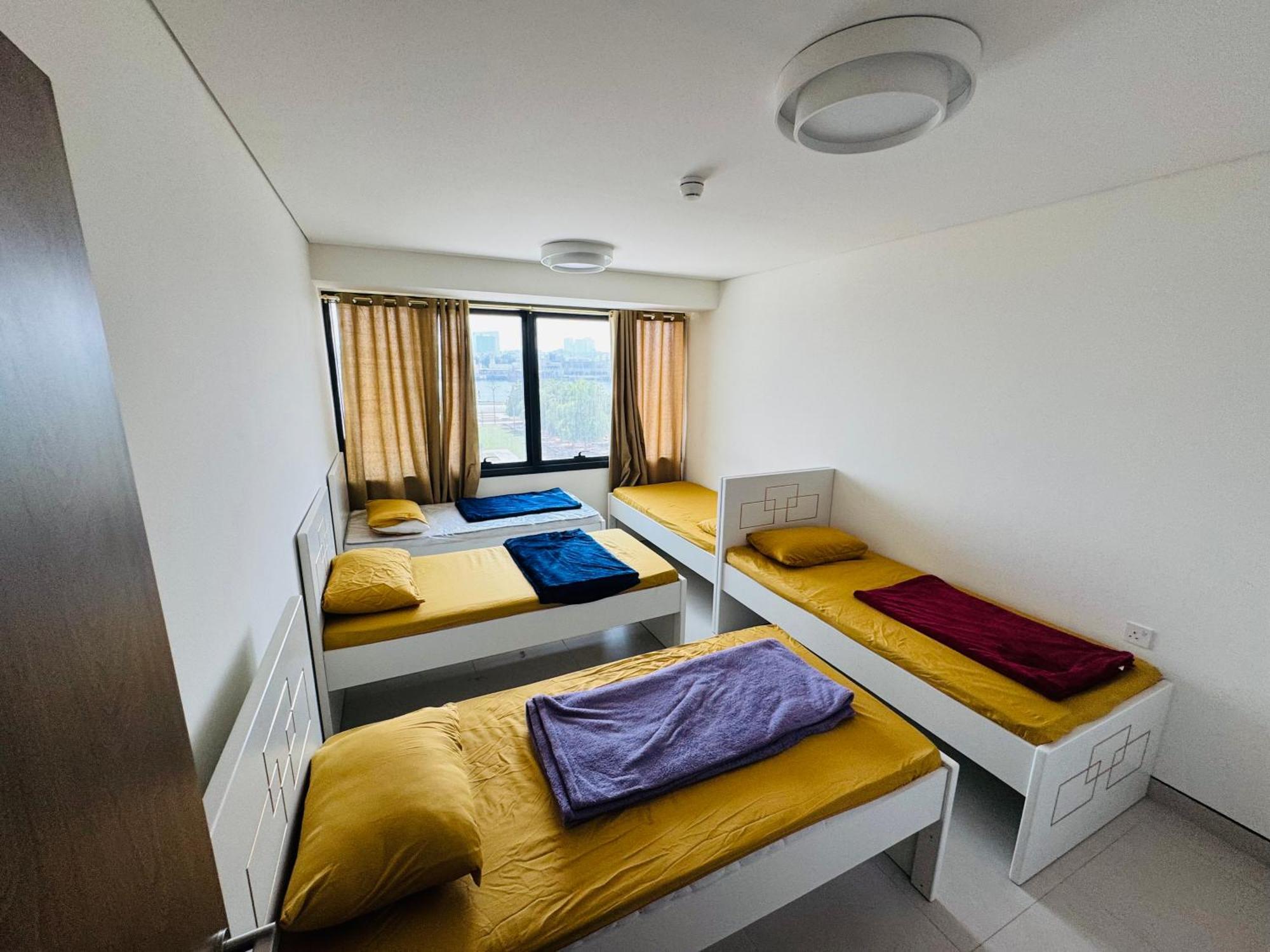 Wow Amazing Burjkhalifa,sea,sunset,ship,park View,only Male Hostel-airport,metro,mall,golf,bus,park Near * Dubai