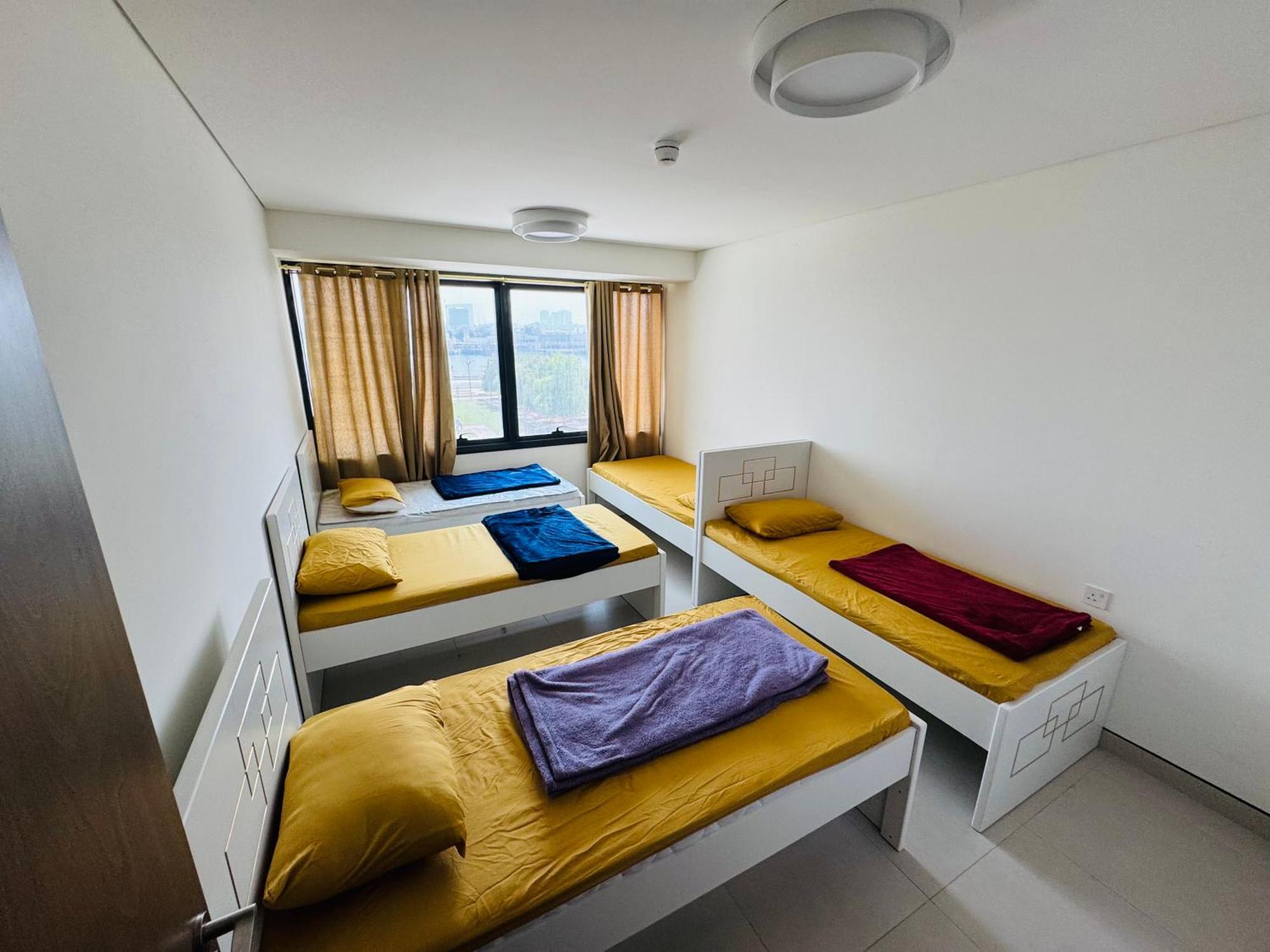 Bed & Breakfast Wow Amazing Burjkhalifa,sea,sunset,ship,park View,only Male Hostel-airport,metro,mall,golf,bus,park Near