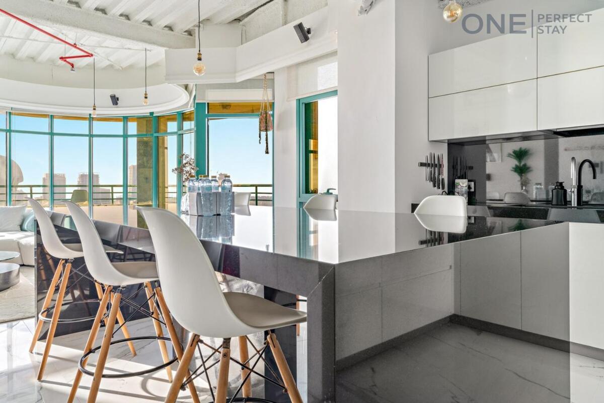 Luxe 3-bedroom Sky Retreat In Marina Apartment *