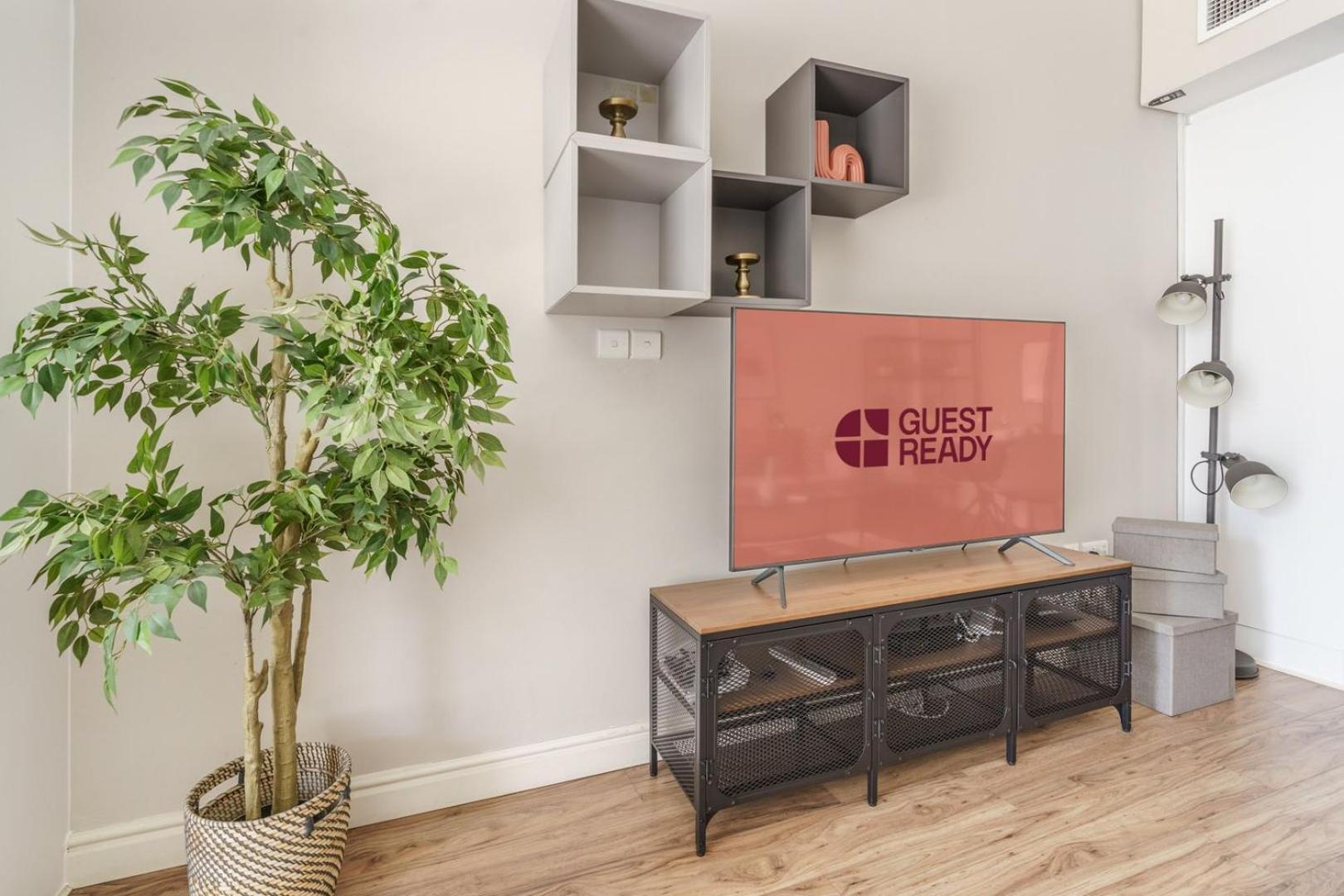 Guestready Homes - Industrial Chic * Dubai
