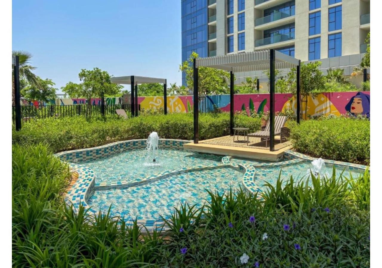 Luxury At Aykon Tower - Views Dubai
