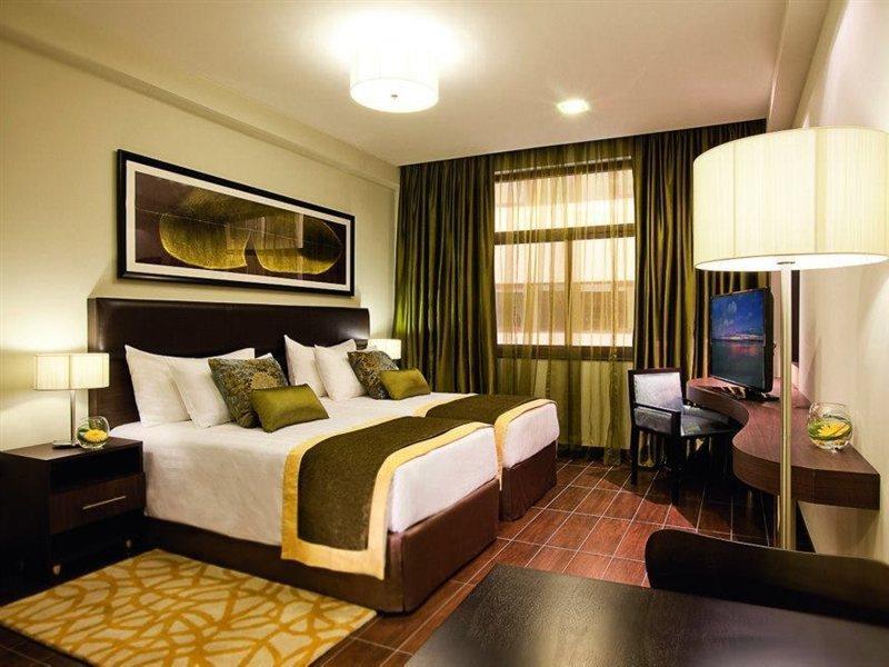 Aparthotel Moevenpick Al Mamzar 5*