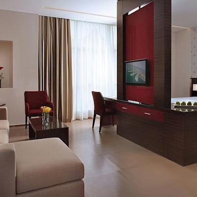 Hotel Cosmopolitan - Al Barsha 4*