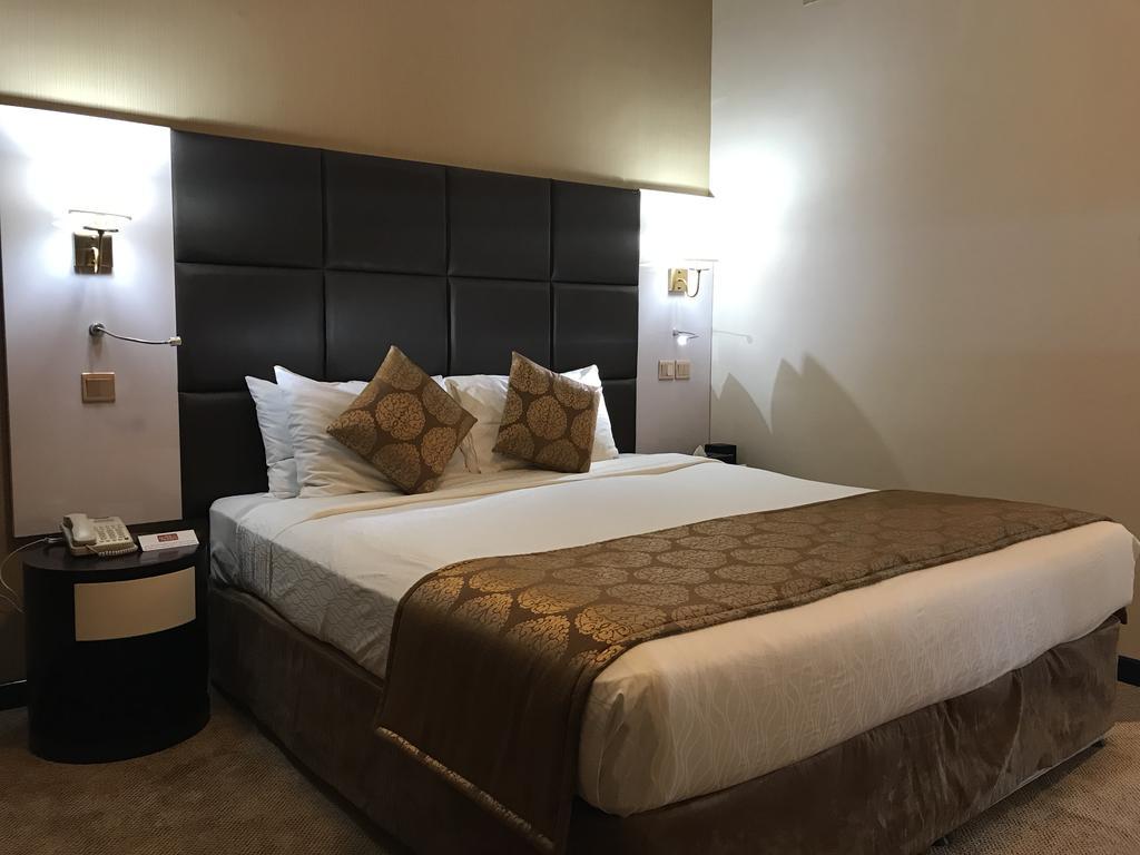 Hotel The Park Formerly Al Jawhara Gardens Dubai