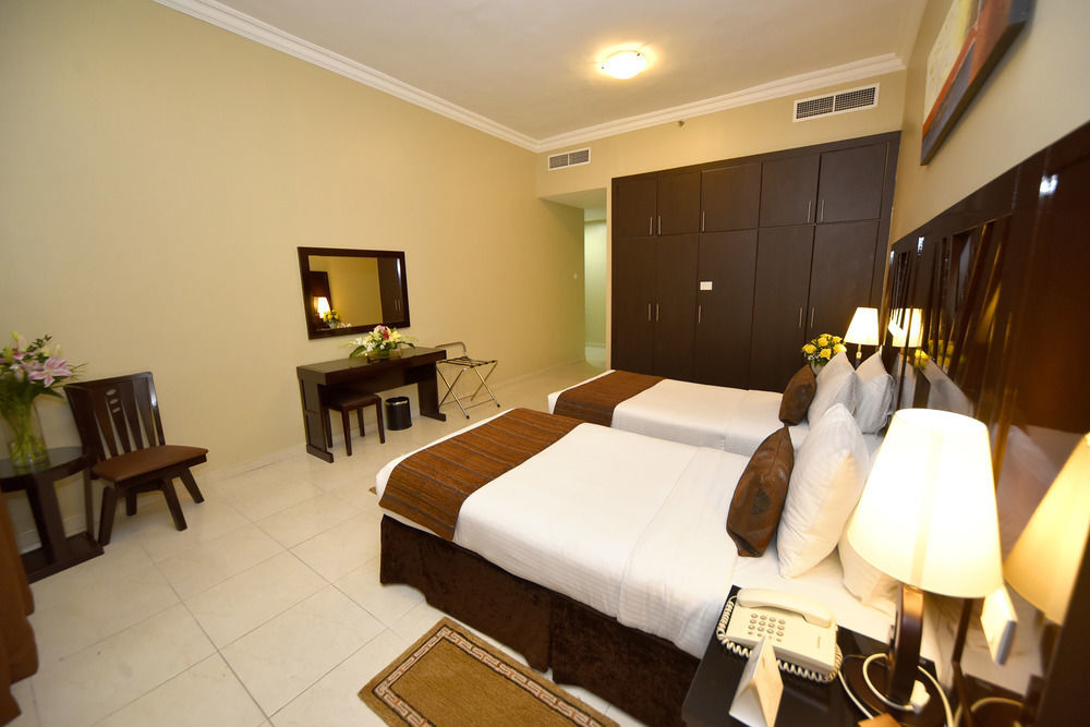 Emirates Stars Aparthotel 4*