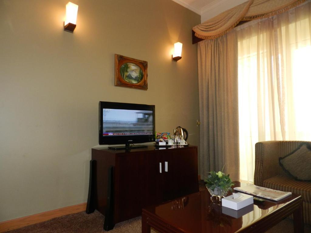 Hotel Sun & Sands Sea View