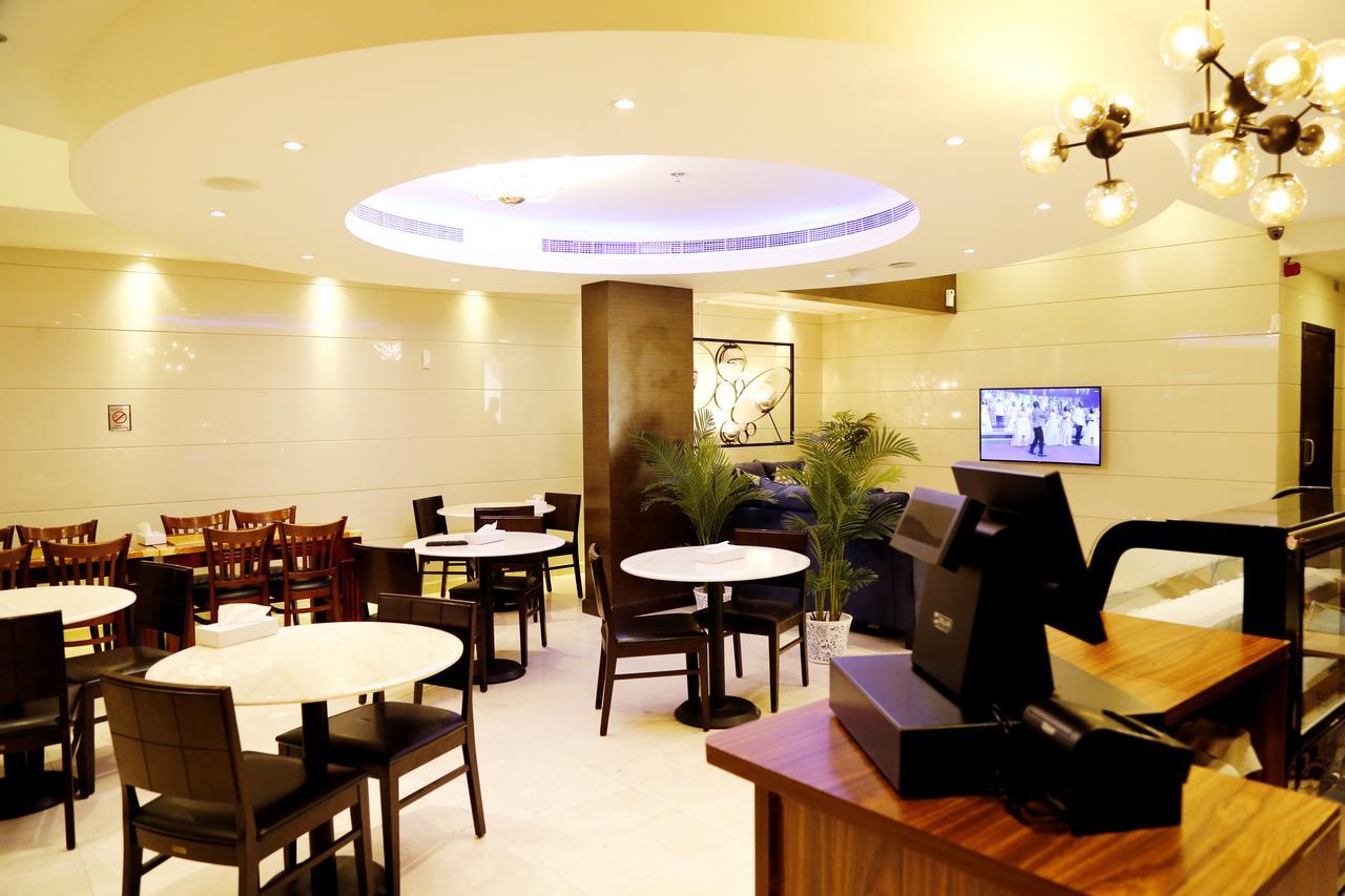 Grand Square Hotel