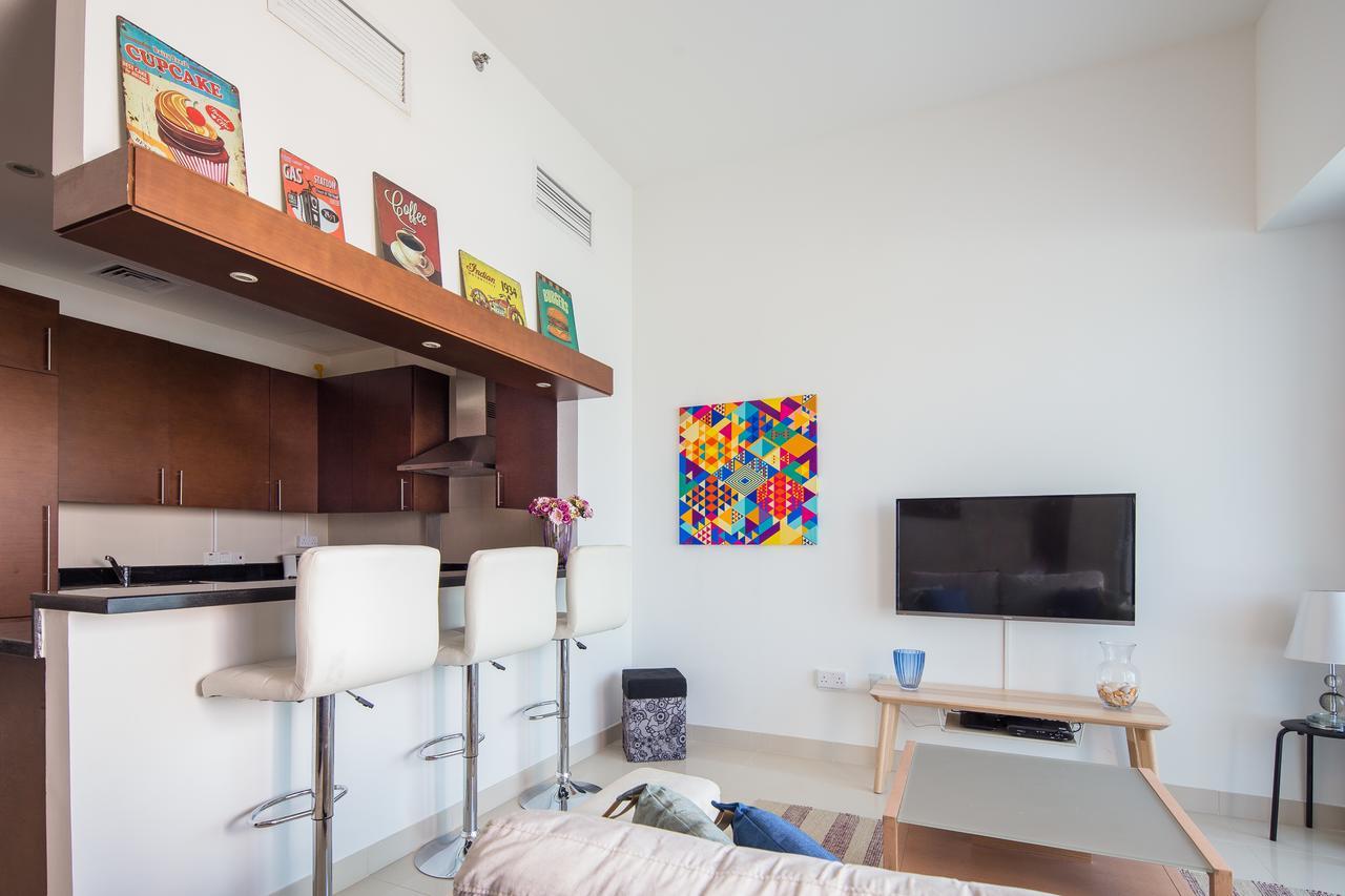Frank Porter - West Wharf Apartment *