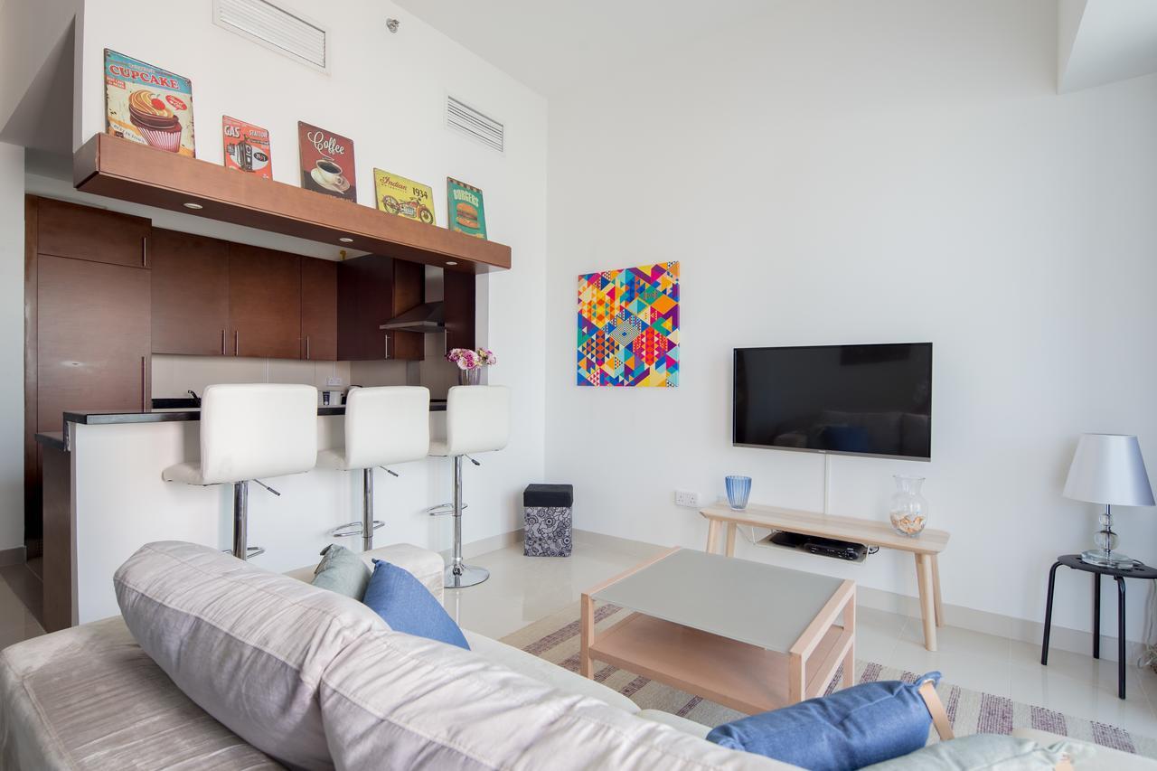 Frank Porter - West Wharf Apartment *