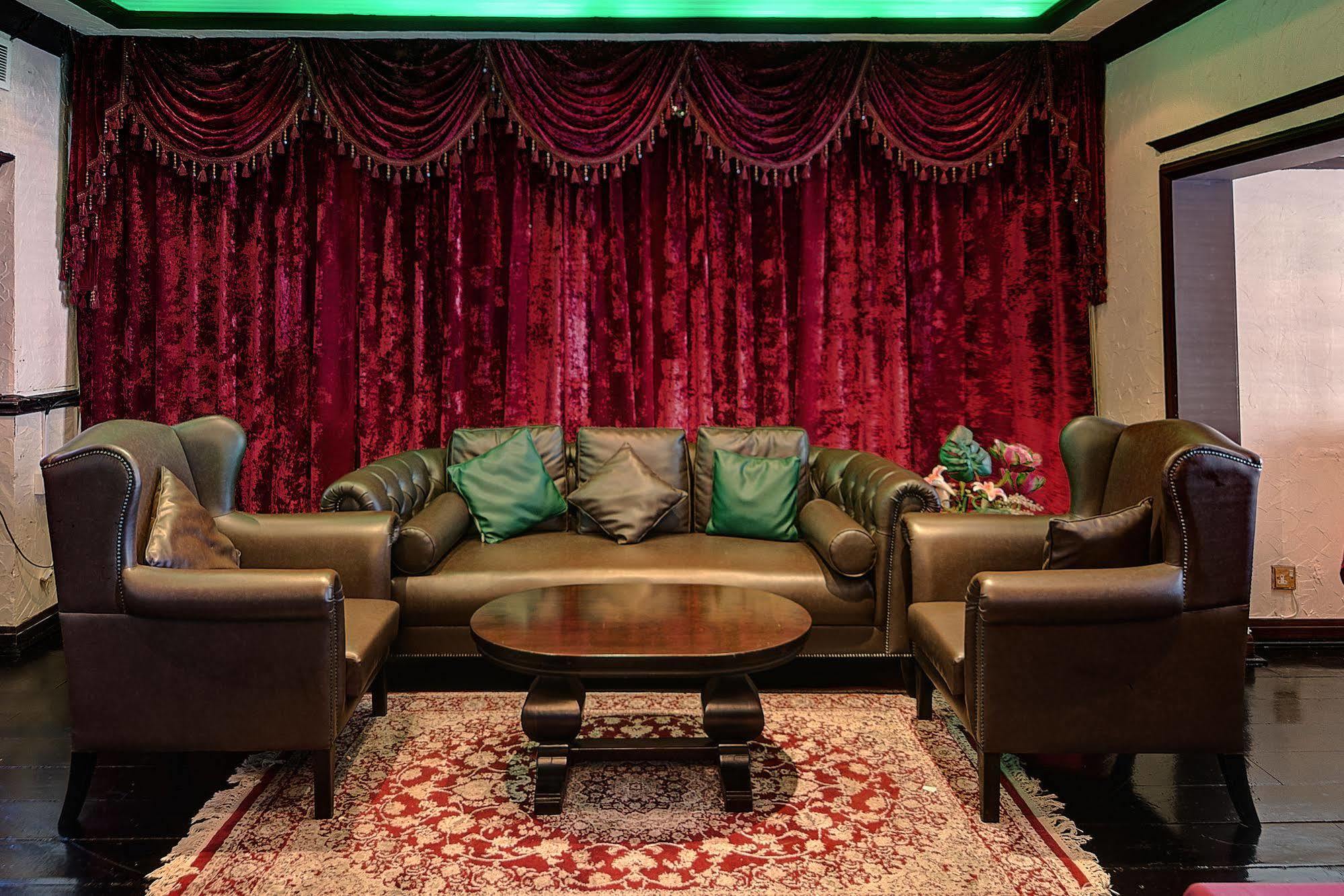 Hotel Ascot 4*