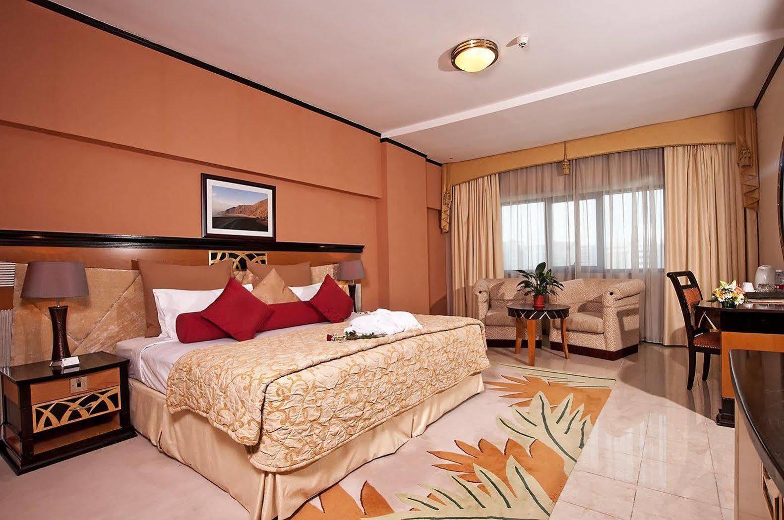 Hotel The Park Formerly Al Jawhara Gardens
