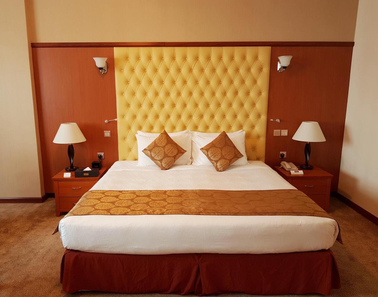 Hotel The Park Formerly Al Jawhara Gardens Dubai