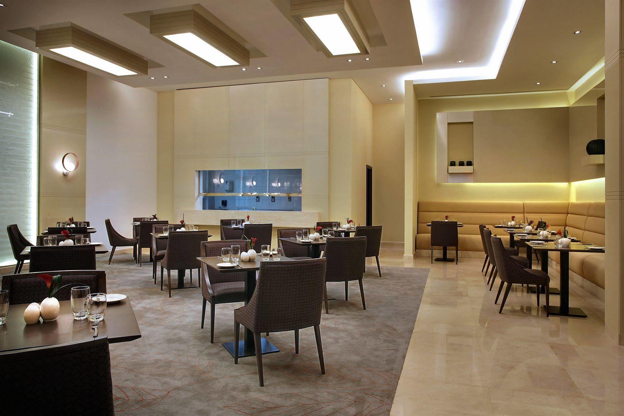 Cosmopolitan - Al Barsha