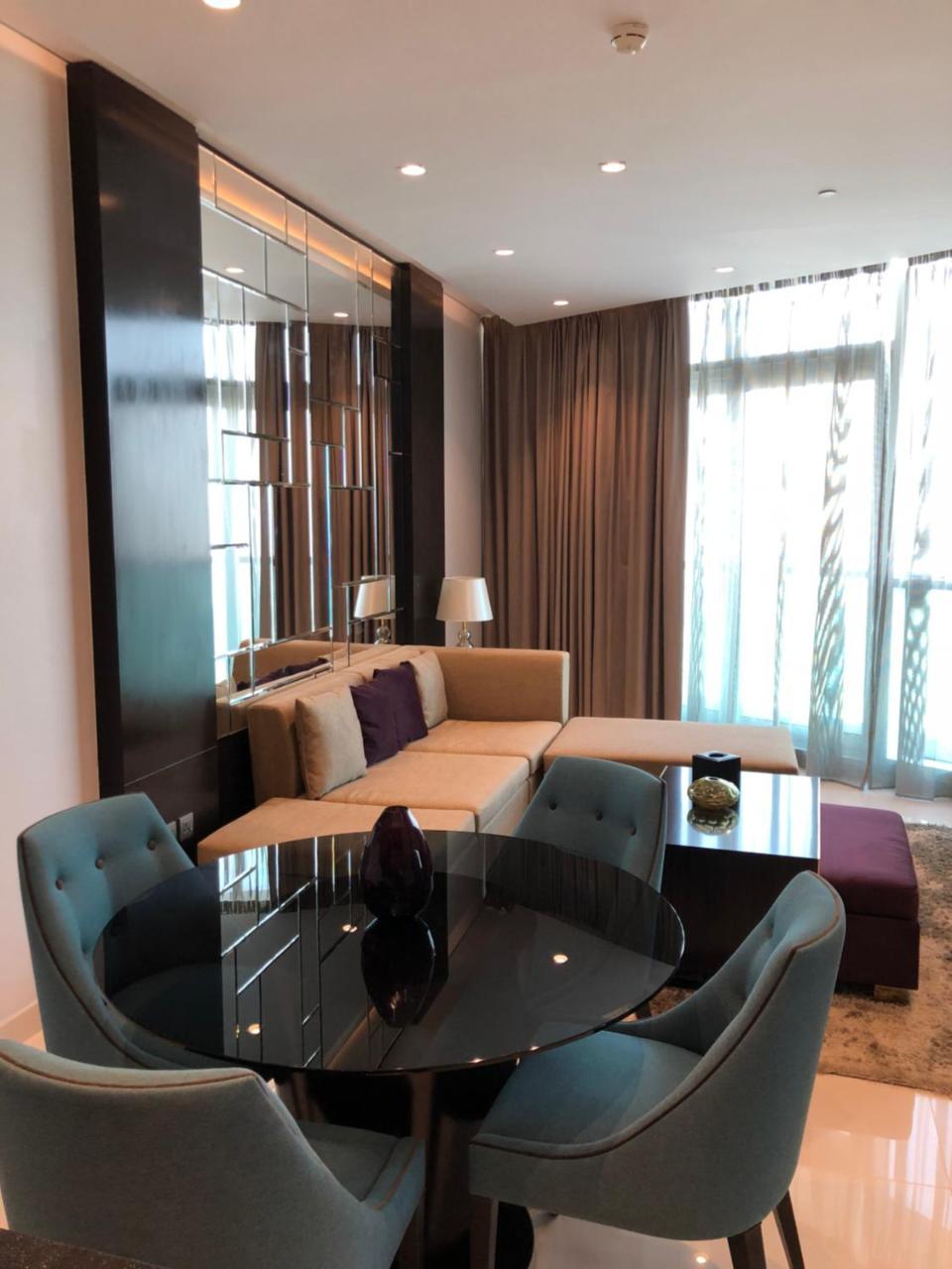 Apartment Damac Upper Crest In Downtown Dubai