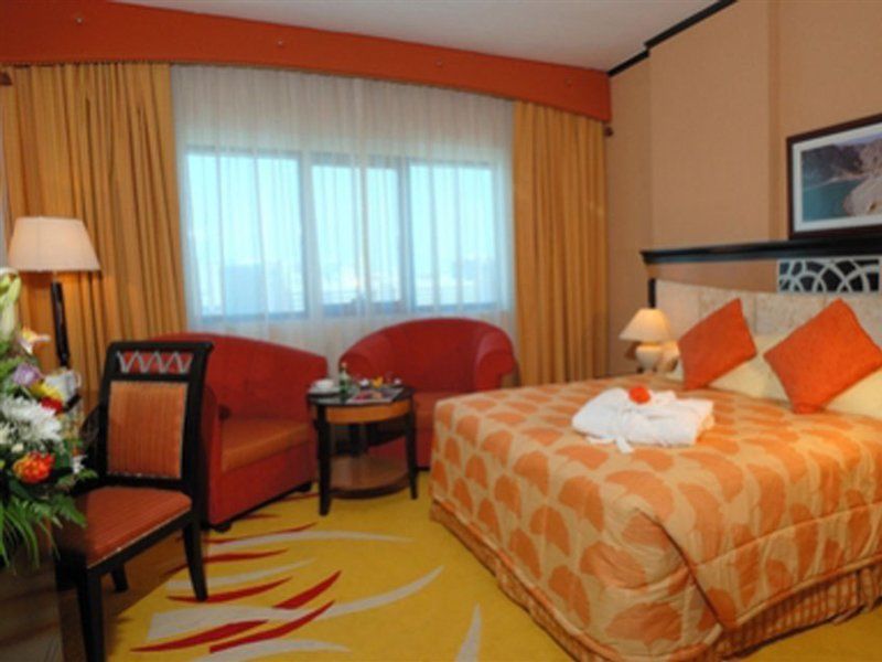 The Park Formerly Al Jawhara Gardens 4* Dubai
