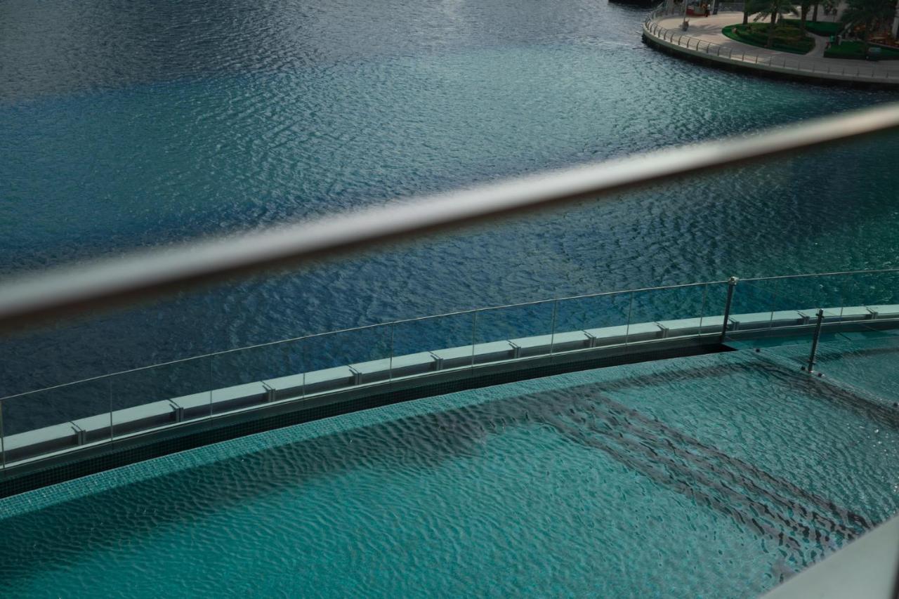 Nasma Luxury - Cayan Tower *