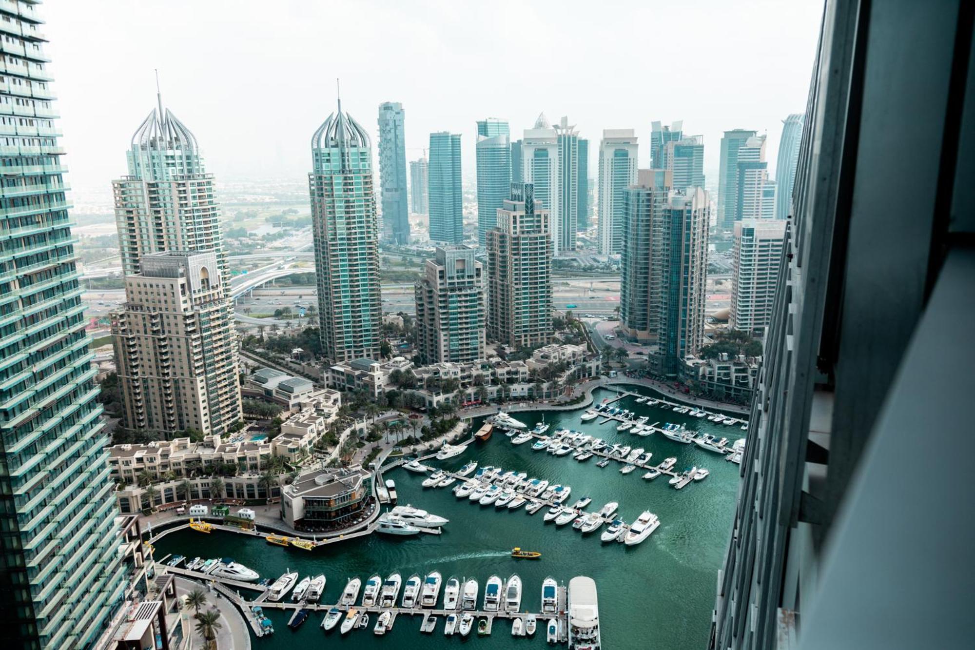 Nasma Luxury - Cayan Tower
