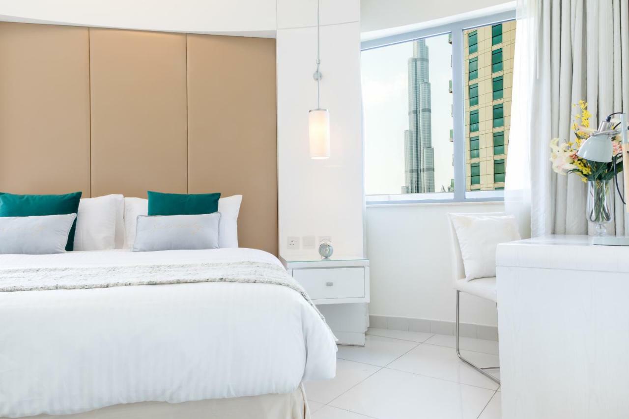 Apartment Maison Privee - Luxury Urban Retreat With Burj Khalifa Views Dubai