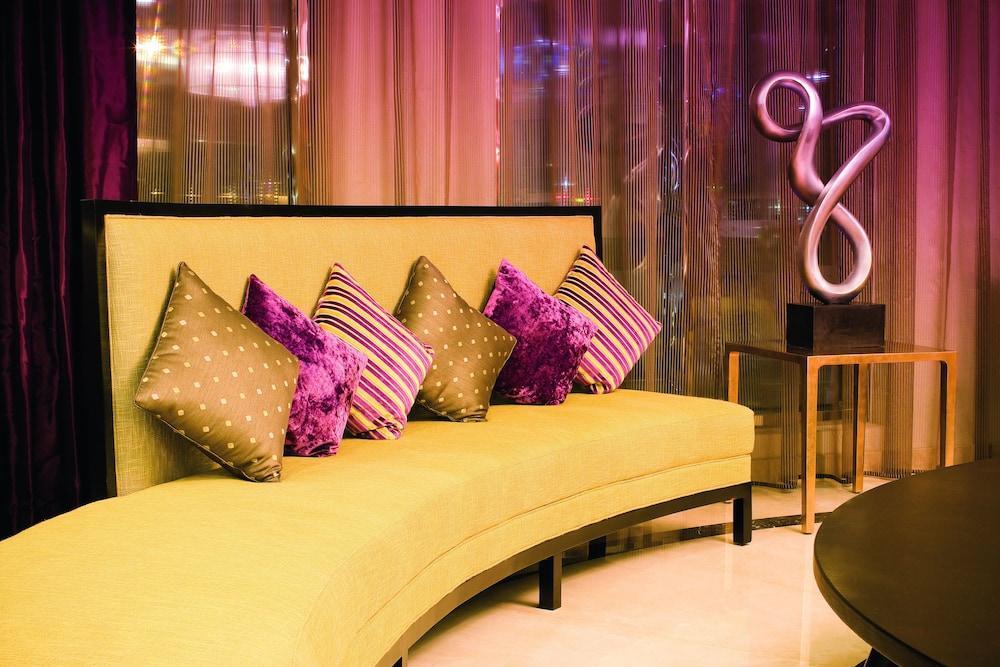 Avani Deira Hotel