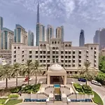 Downtown Dubai, Oldtown Zanzabeel