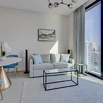 Stylish Apartment In Address Beach Residence