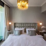 First Class 2Br With Full Dubai Skyline & Sea View