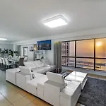 Jbr Penthouse With Terrace Pool