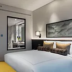 Taj Jumeirah Lakes Towers