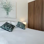 Fantastic Brand New 1 Bedroom Apt Business Bay - Burj View